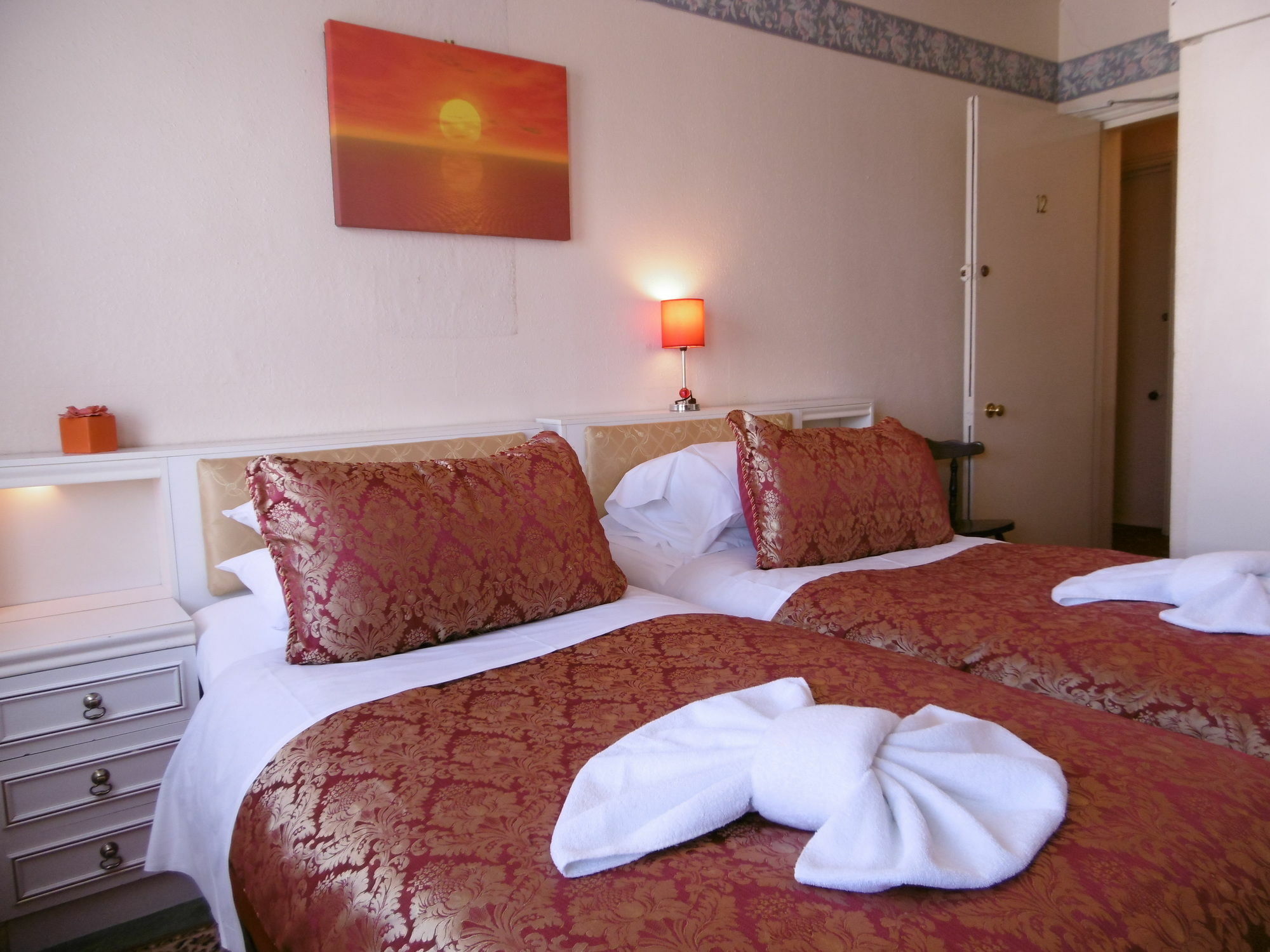 The Ellesmere Hotel ايستبورن المظهر الخارجي الصورة